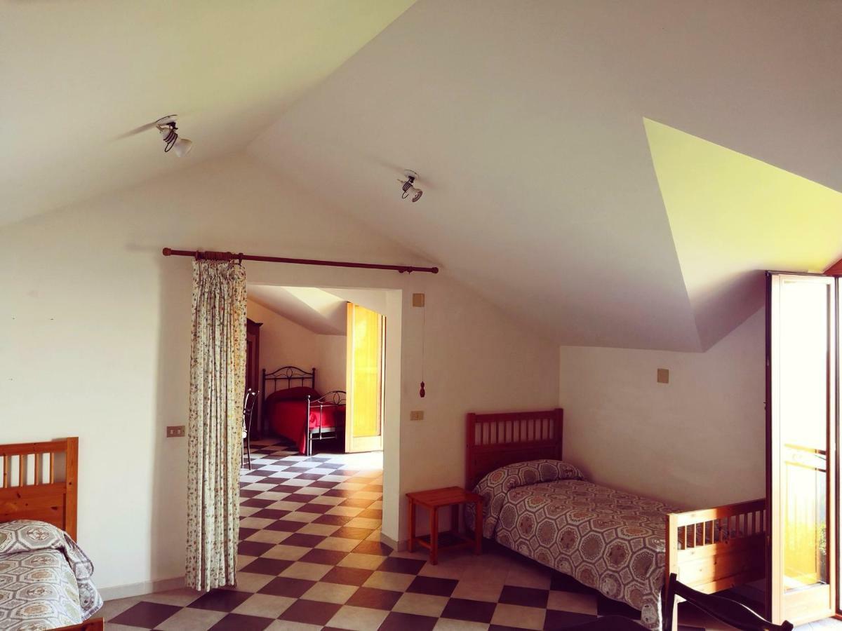 阿杰罗拉Agriturismo Il Castagno别墅 外观 照片