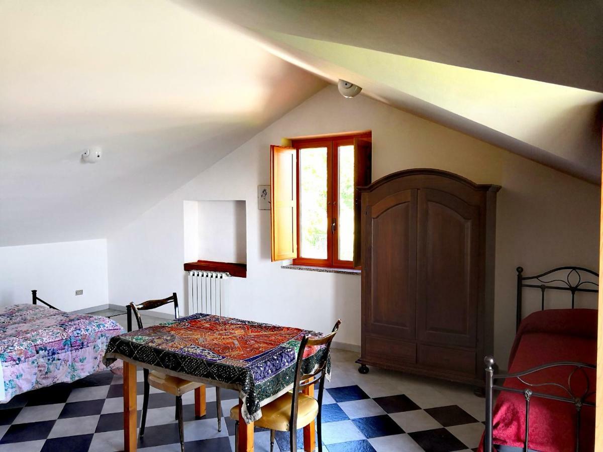 阿杰罗拉Agriturismo Il Castagno别墅 外观 照片